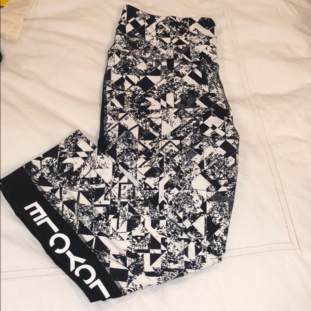 Nike x Soulcycle size small crop legging